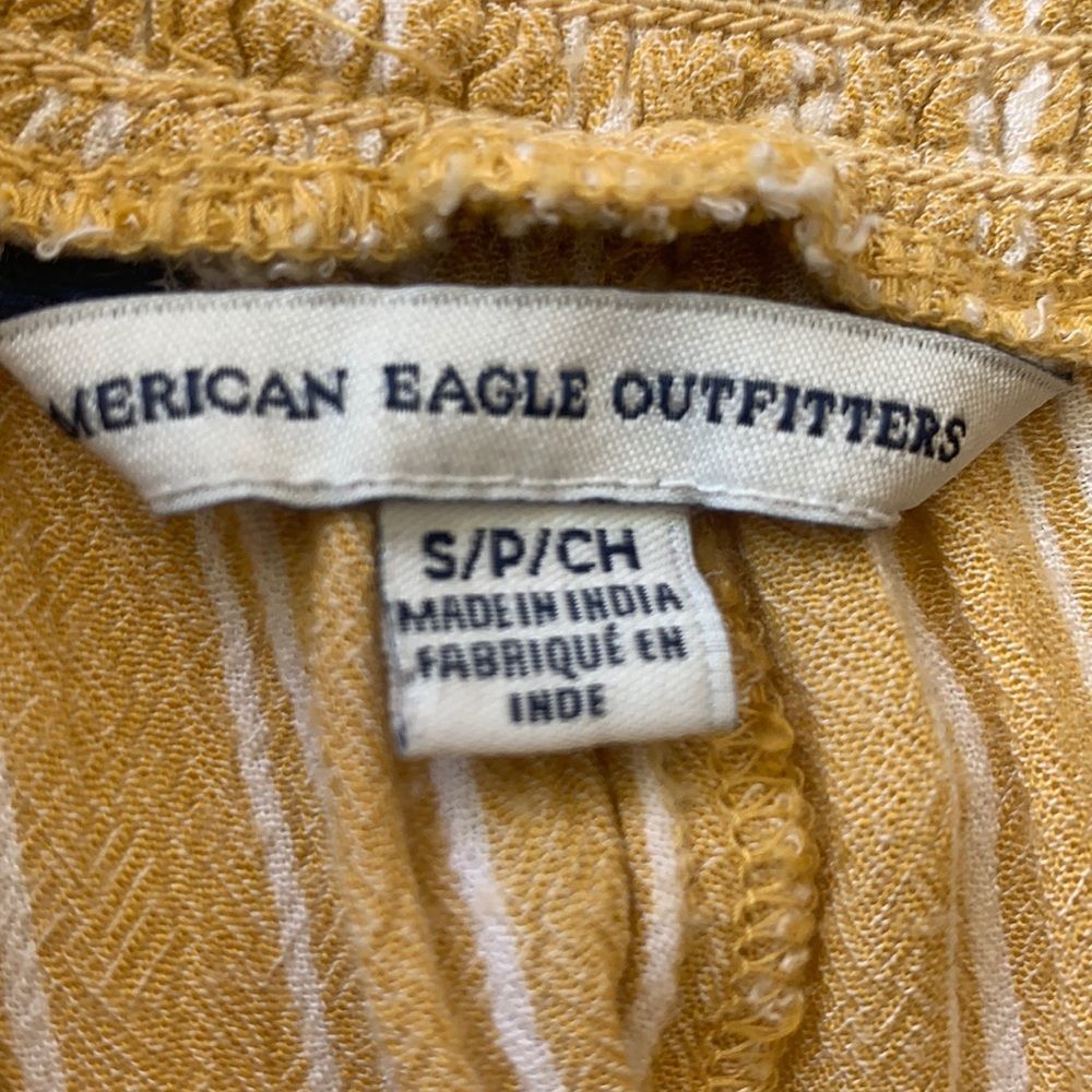 AMERICAN EAGLE Dolphin Short in Sunshine - Picture 9 of 12